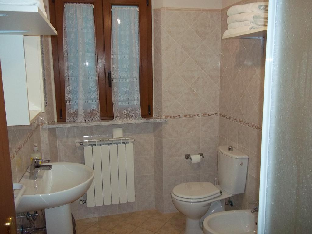 Apartamento Caddelovi Fibbialla Habitación foto